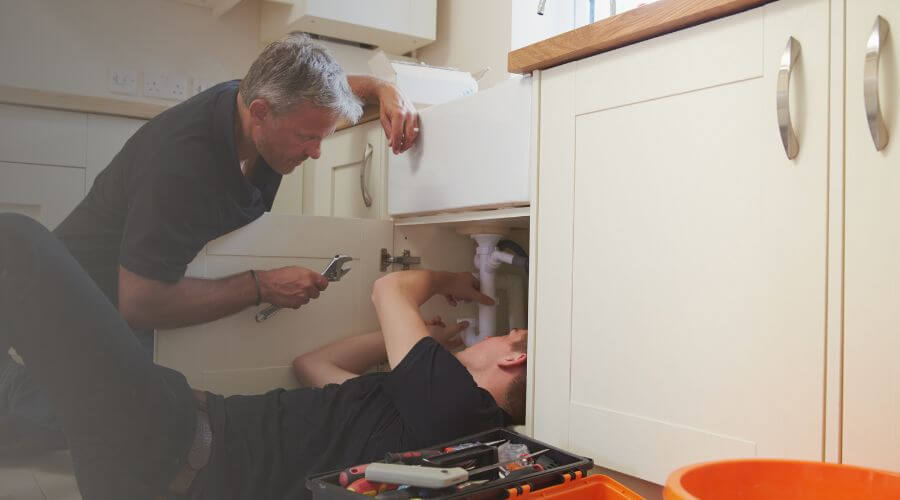 Plumber in Henrietta, MO